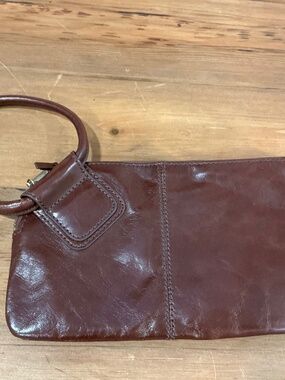 Hobo wristlet clutch